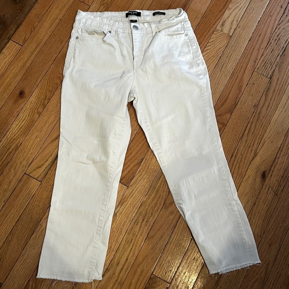 Nine West White Denim Chrystie Capri Straight Leg Jeans Size 8